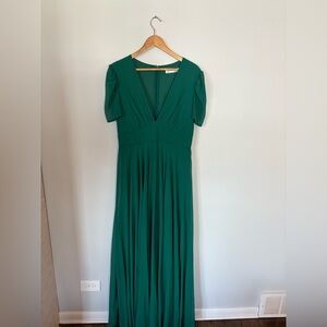 IEENA for Mac Duggal gorgeous long emerald dress.